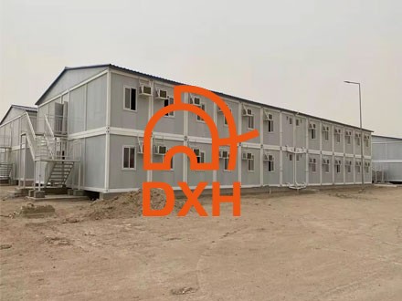 Instalaciones modulares de alojamiento y saneamiento de despliegue rápido en Irak