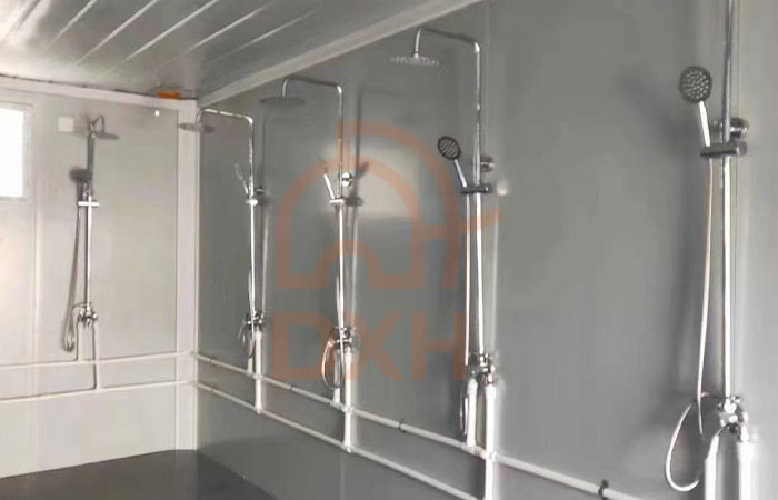 Portable-Toilets-with-Integrated-Shower-for-Campsites